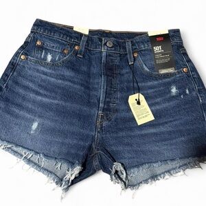 women’s levi 501 shorts💗
